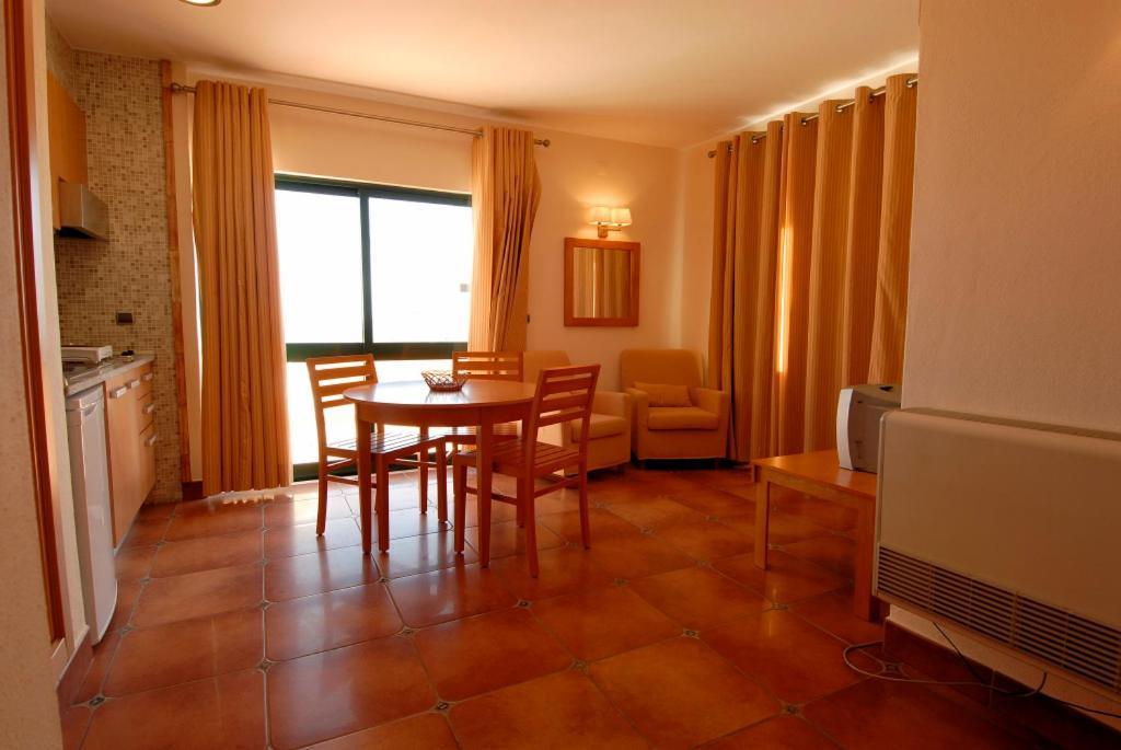אלבופיירה Aparthotel Olhos D'Agua חדר תמונה